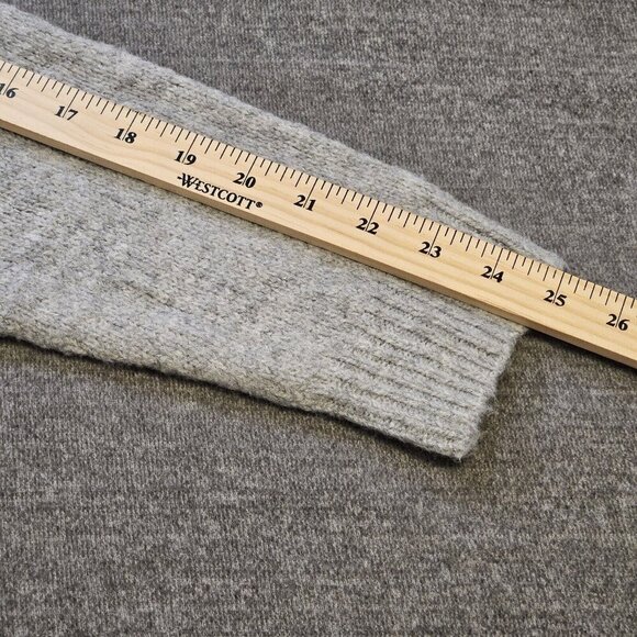 Cupcakes & Cashmere Sweater Women L Gray Christmas Cats LS Crewneck Cozy Holiday - Picture 6 of 13